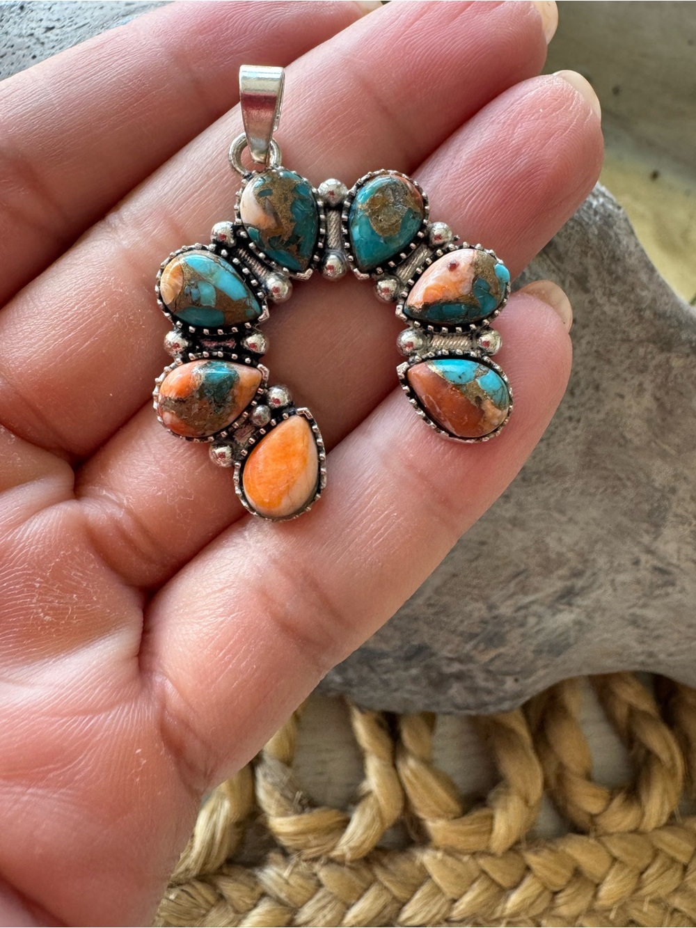 🤩GENUINE SPINY OYSTER NAJA PENDANT
